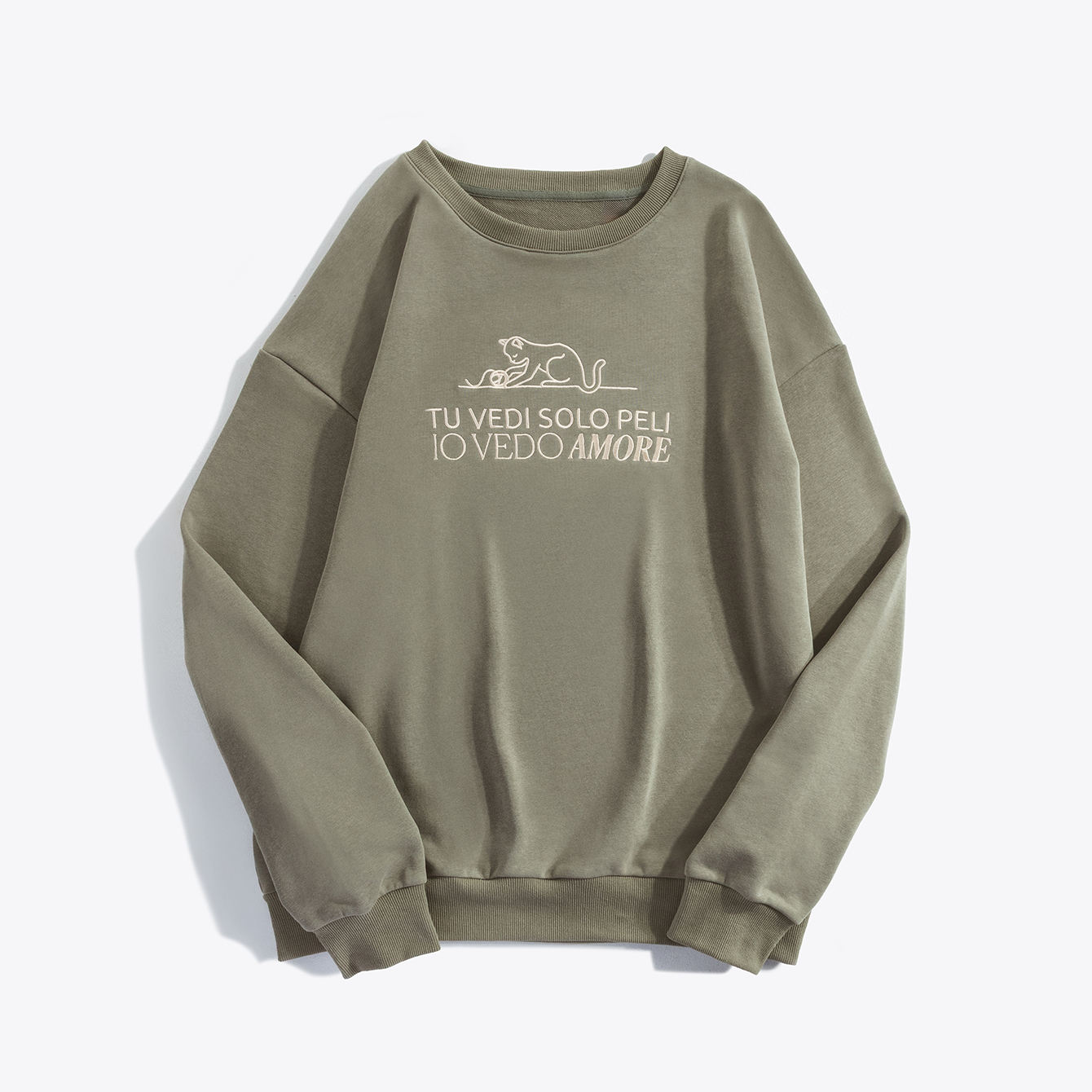 Felpa Oversize “Tu vedi solo peli, io vedo amore” con dettaglio gatto