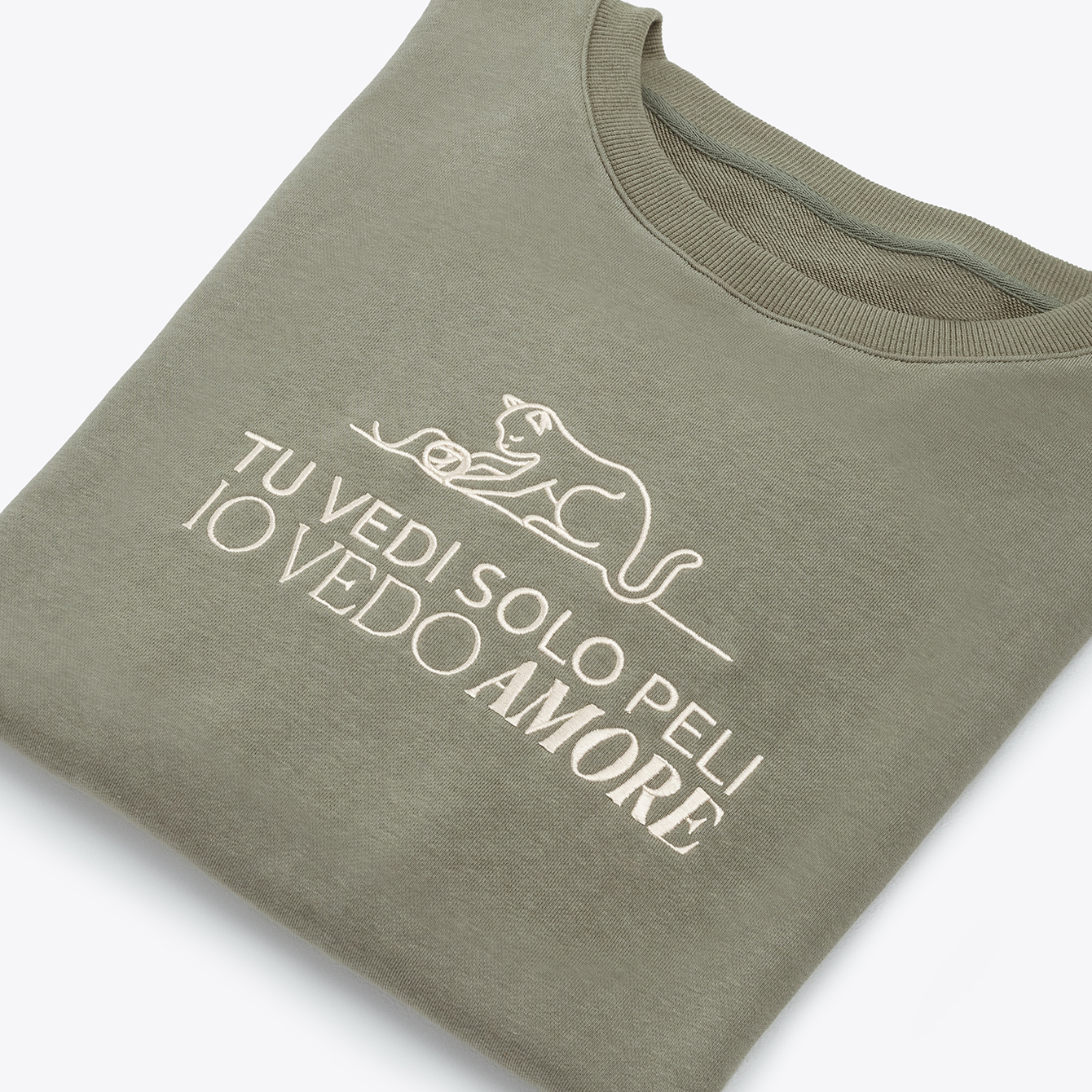 Felpa Oversize “Tu vedi solo peli, io vedo amore” con dettaglio gatto