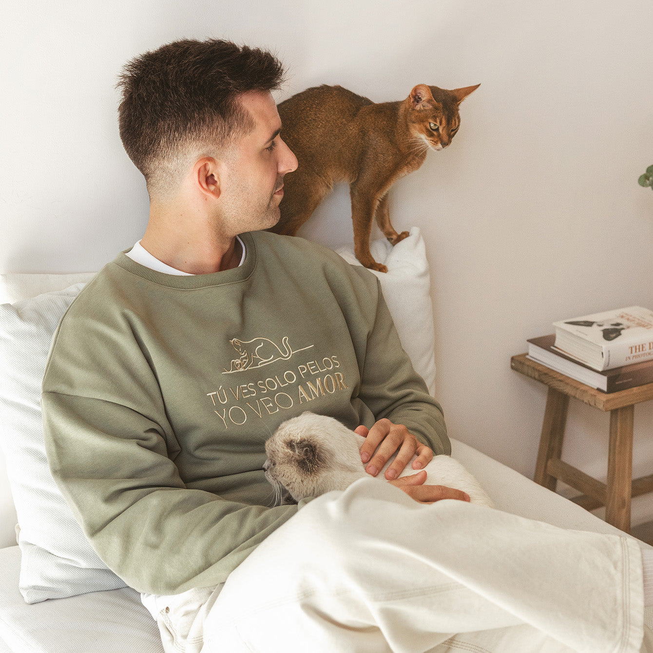 Sudadera Oversize “Tú ves solo pelos, yo veo amor”
